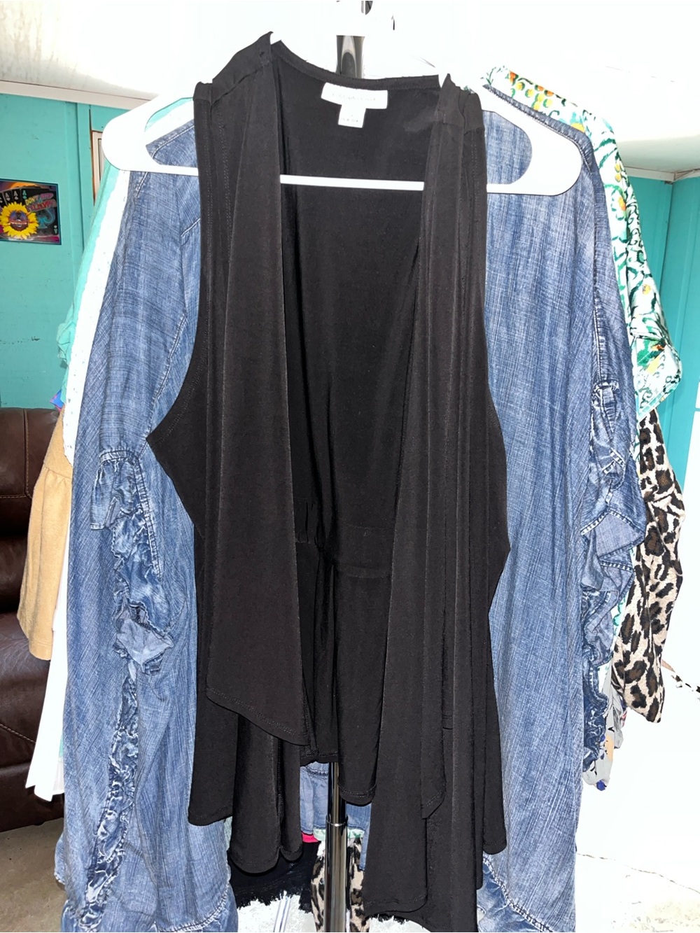 Black Women’s Sleeveless Drape Cardigan Vest